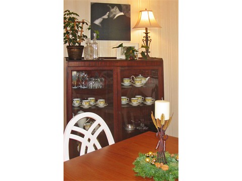 Contemporary Dining Room A